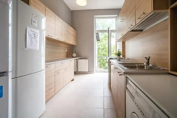 Duze Mieszkanie - Aleja Niepodleglosci Daire